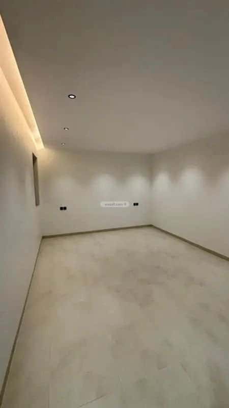 دور 5 غرف في نبلاء 13