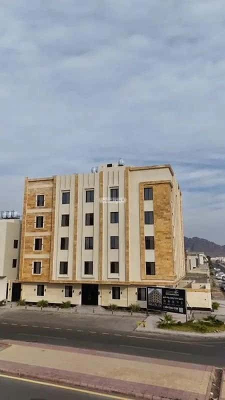 شقة 4 غرف في الدفاع 10