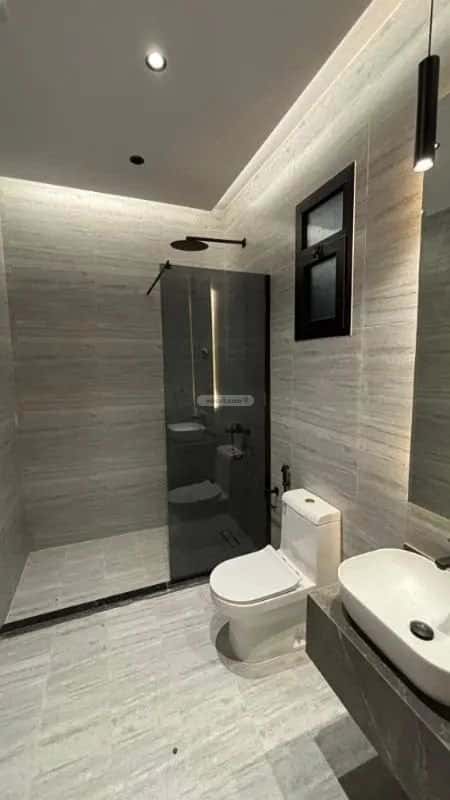 5 bedroom apartment in Al Difa 2