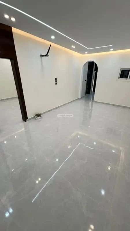 شقة 5 غرف في سكة الحديد 11