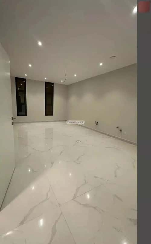 فيلا 4 غرف في الشراع 2