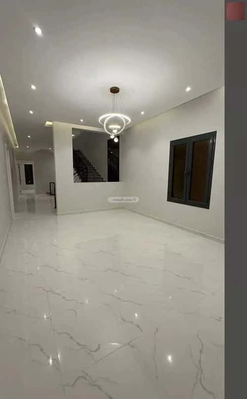 فيلا 4 غرف في الشراع 5