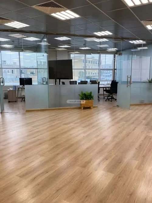 مكتب 2540 م² في الملقا 3