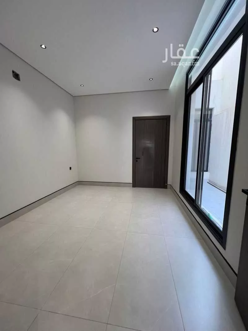 7 bedroom floor in Al Maizilah 4