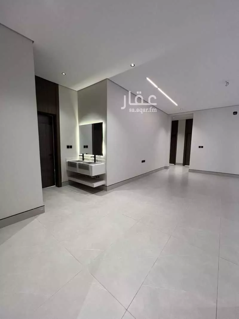 7 bedroom floor in Al Maizilah 5