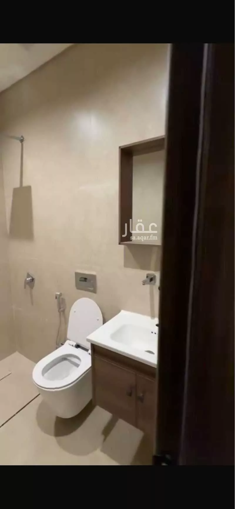 شقة 4 غرف في الحمرا 7