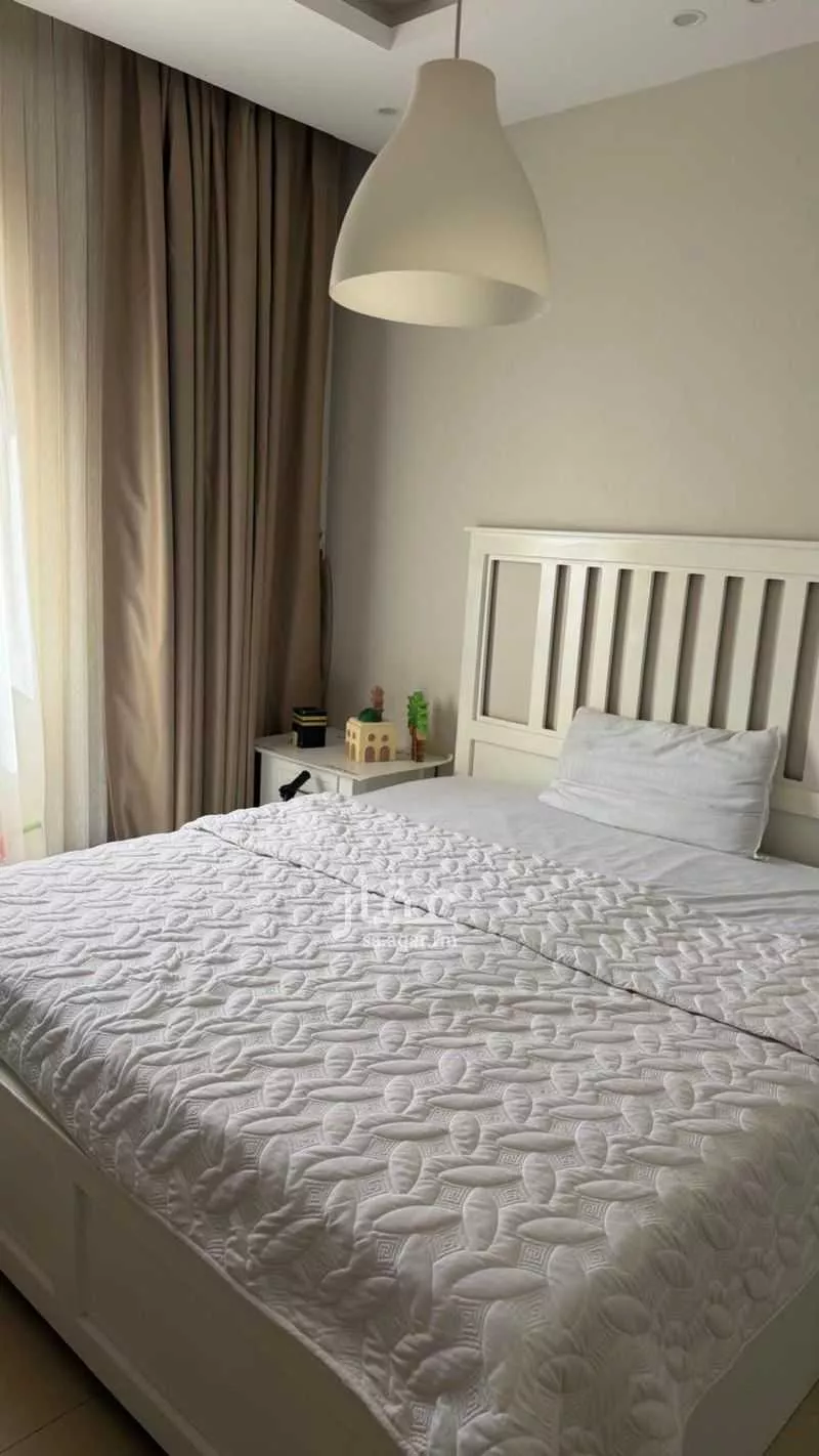 شقة 5 غرف في العريض 4