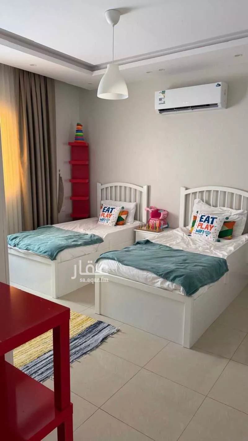 شقة 5 غرف في العريض 10