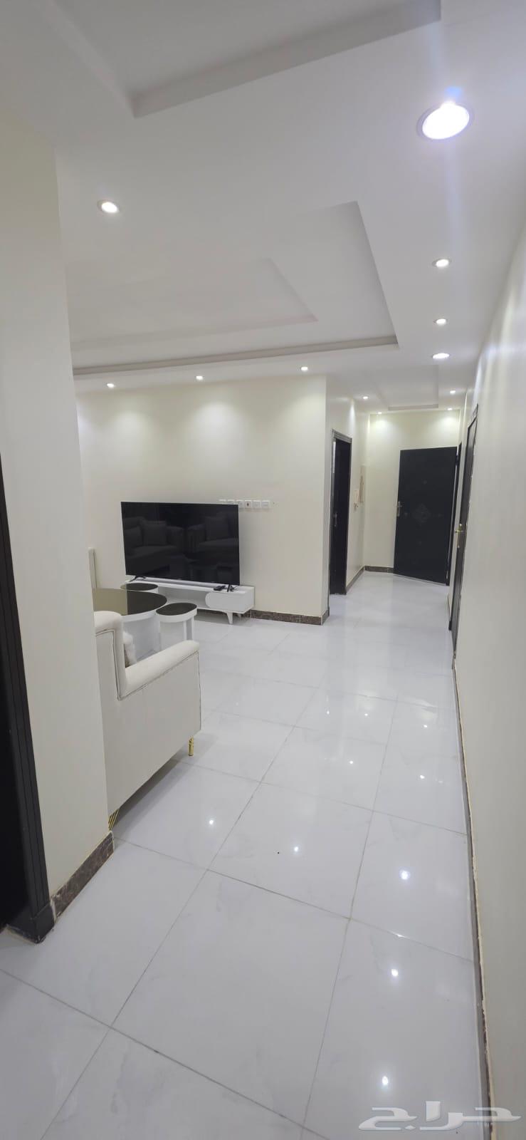 شقة 3 غرف في عكاظ 8