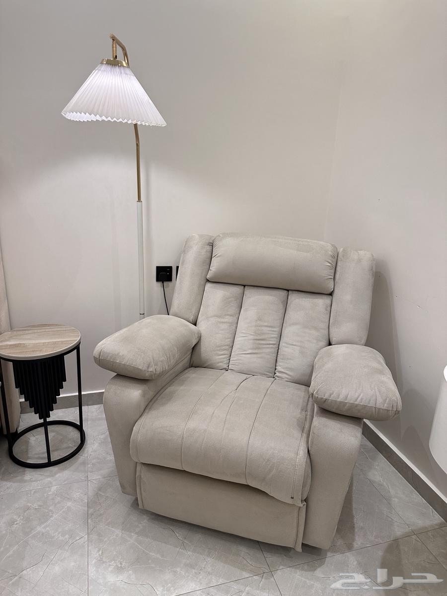 شقة 1 غرف في المونسية 4