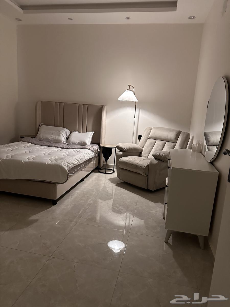 شقة 1 غرف في المونسية 5