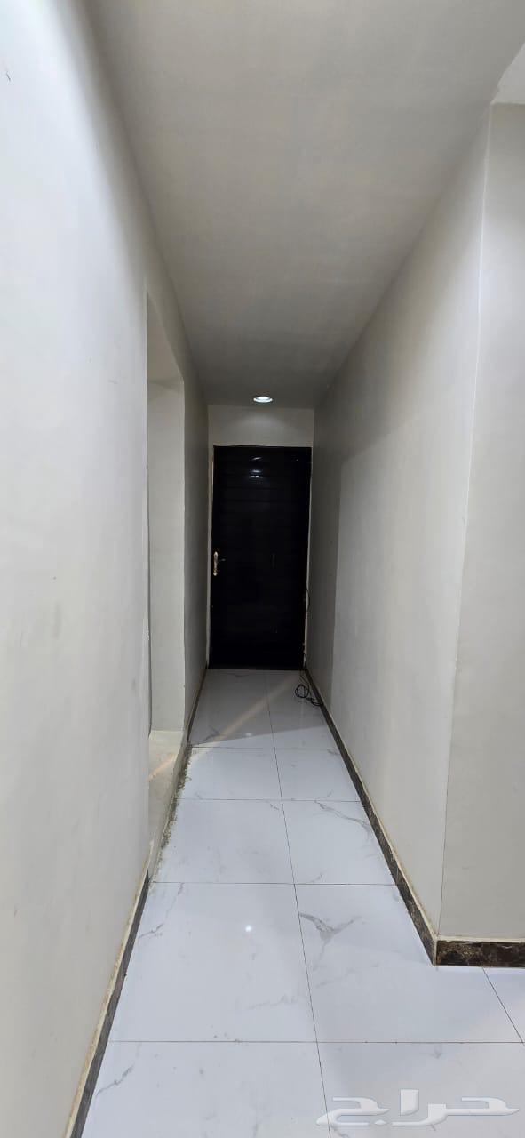 شقة 3 غرف في الرمال 2