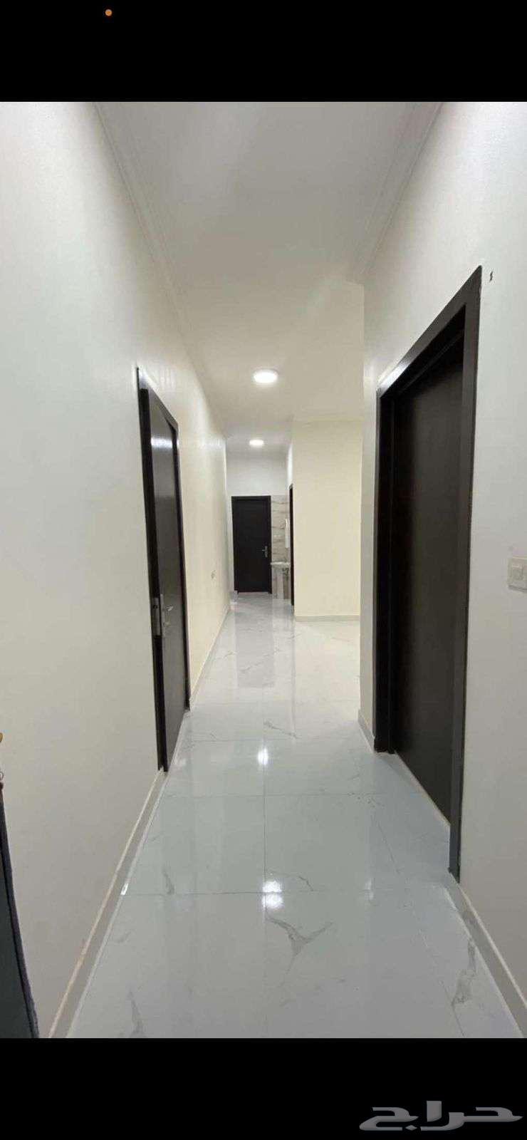 شقة 3 غرف في الرمال 3