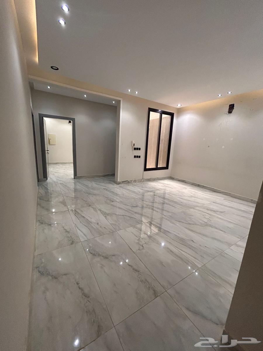 شقة 3 غرف في عكاظ 5