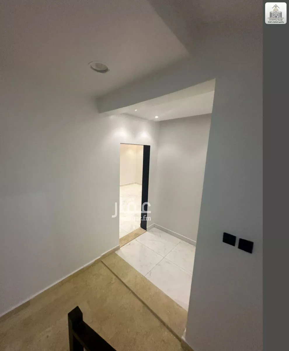 فيلا 5 غرف في عكاظ 2