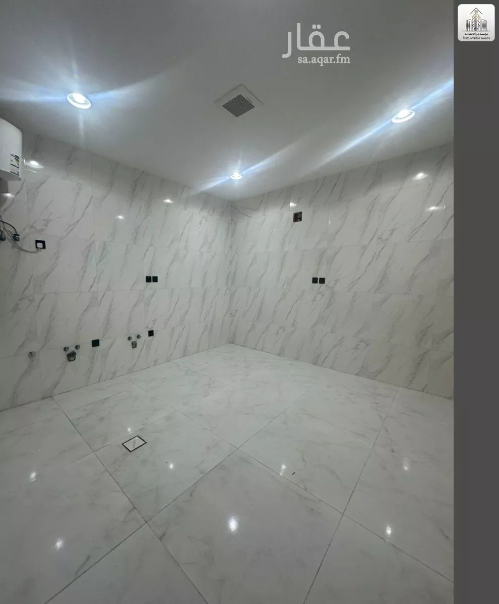 فيلا 5 غرف في عكاظ 12