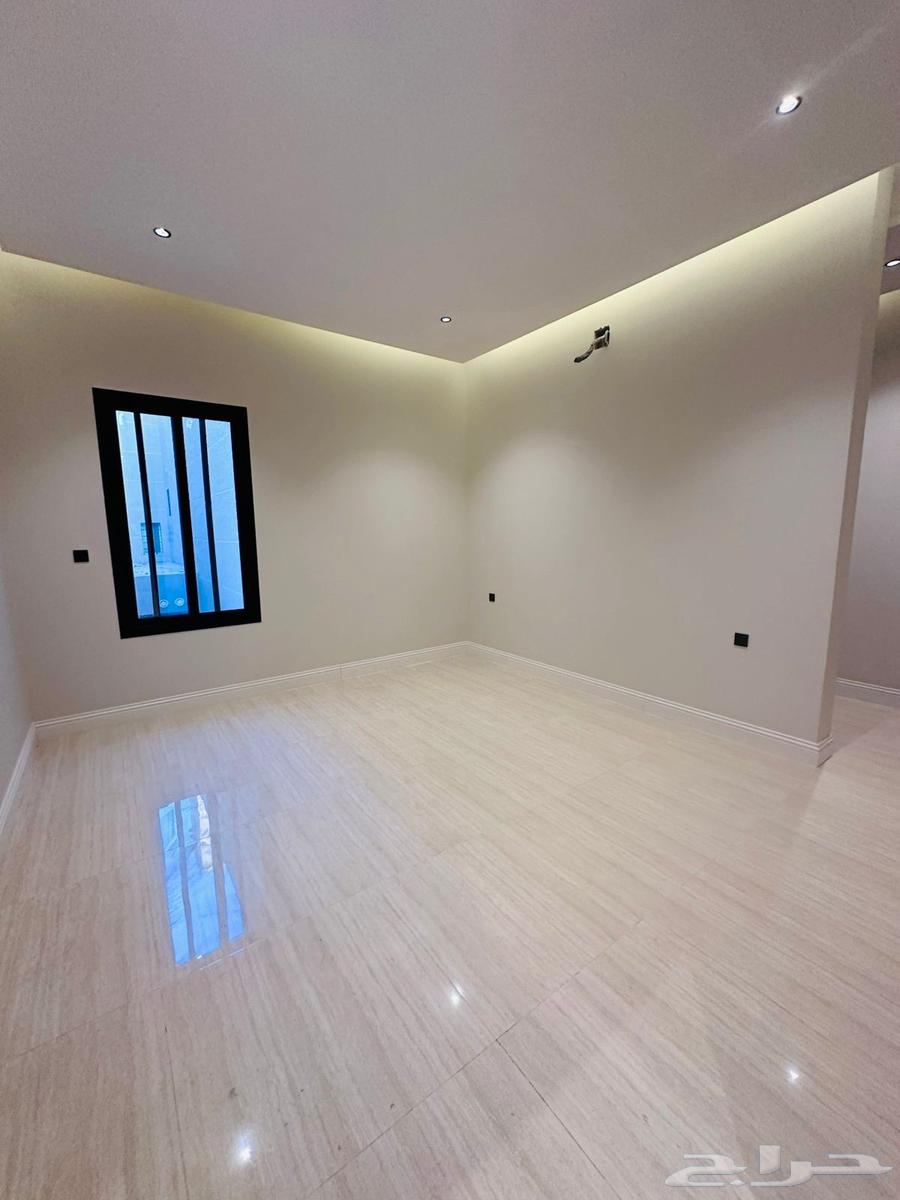 شقة 4 غرف في العارض 6
