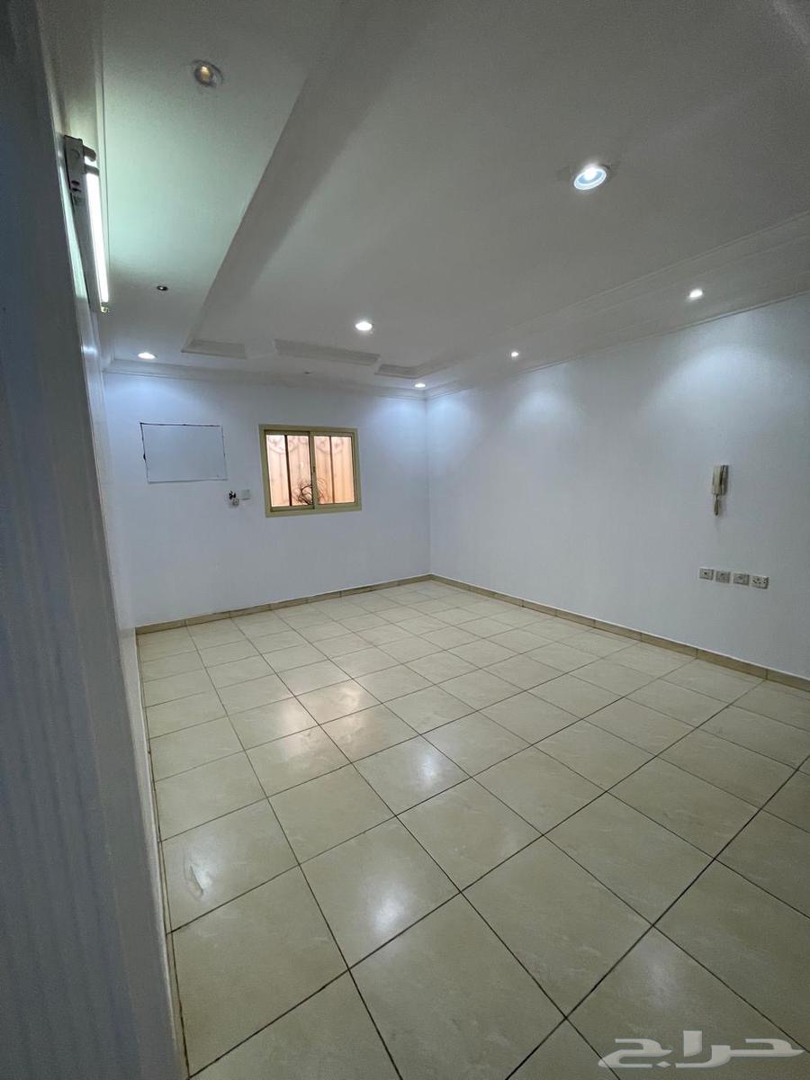 شقة 4 غرف في بدر 11