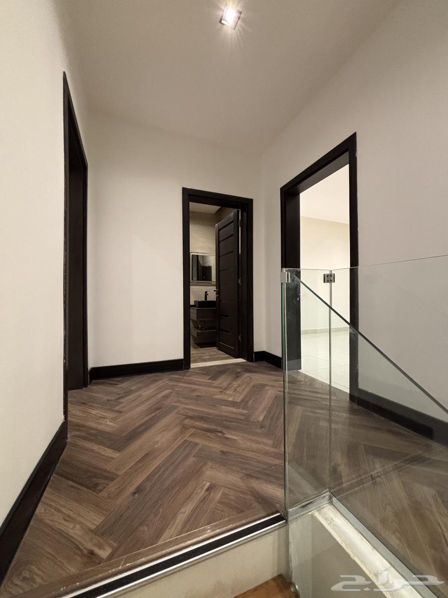 شقة 5 غرف في العارض 6