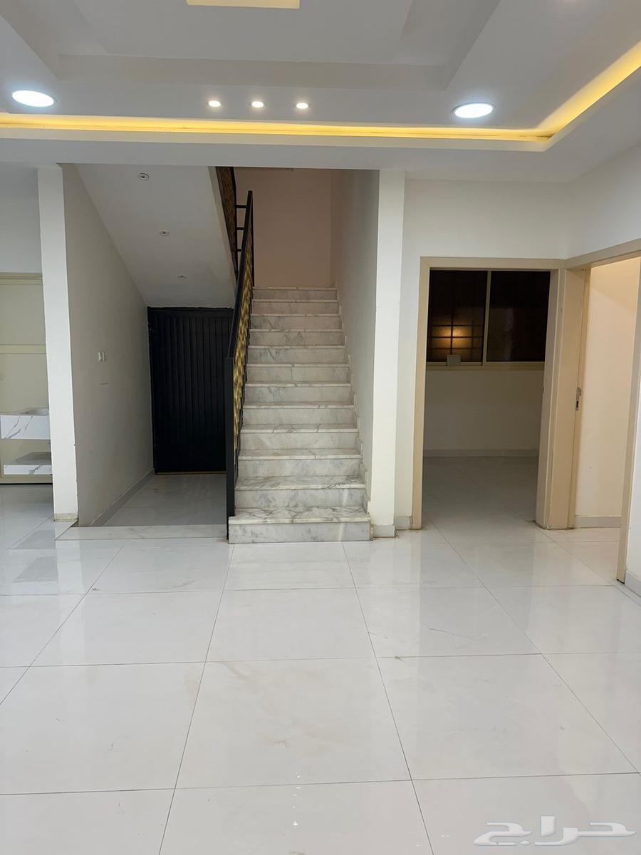 فيلا 9 غرف في لبن 6