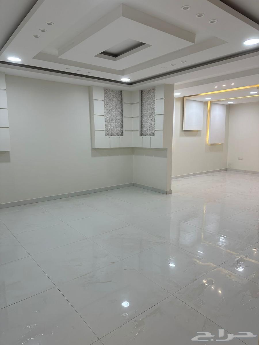 فيلا 9 غرف في لبن 7