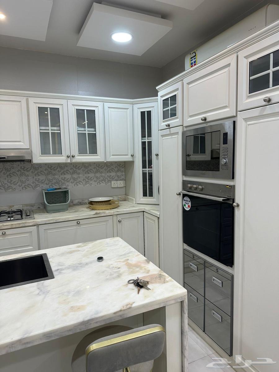 فيلا 9 غرف في لبن 8