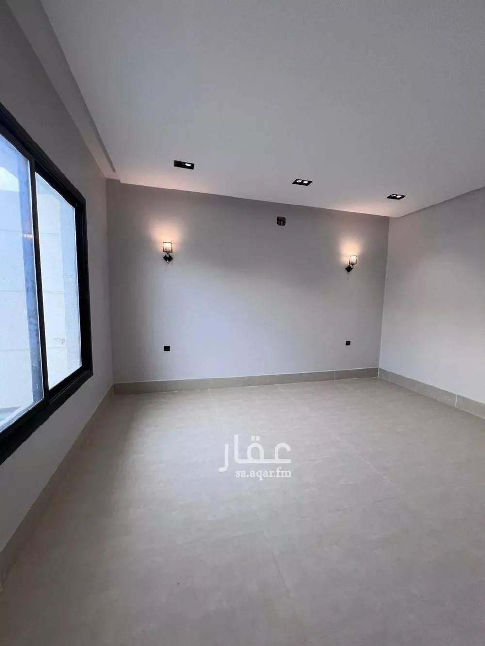 فيلا 5 غرف في عكاظ 11