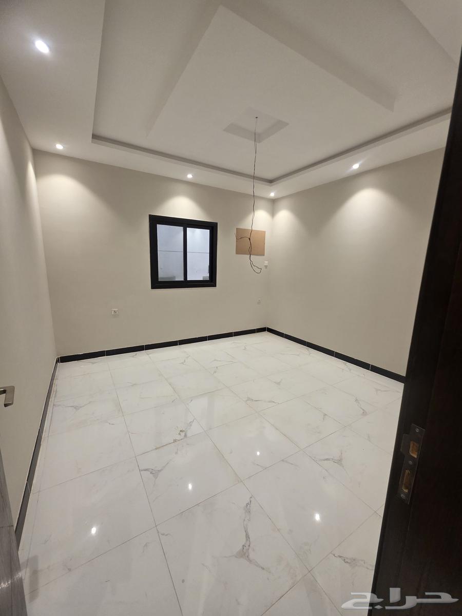 6 bedroom apartment in Al Manar 4