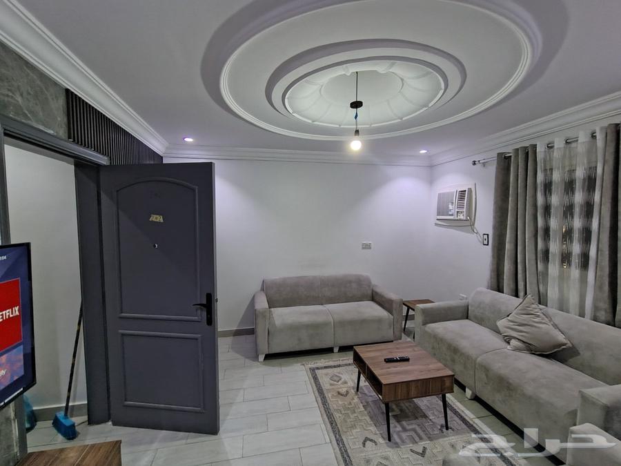 شقة 1 غرف في الروضة 5