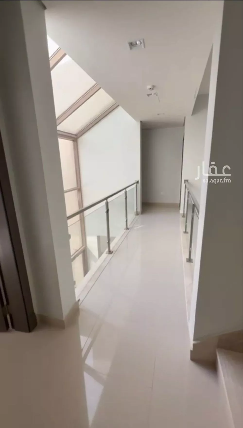 فيلا 3 غرف في المونسية 12