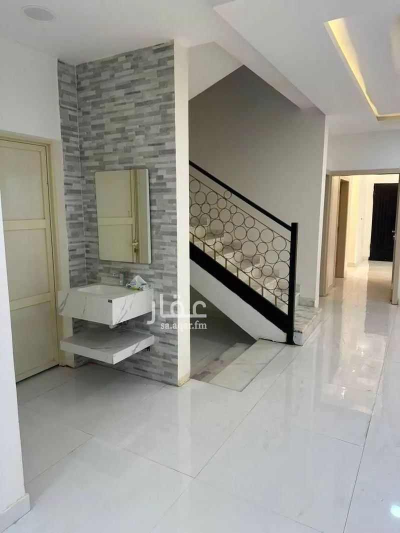 فيلا 9 غرف في لبن 3