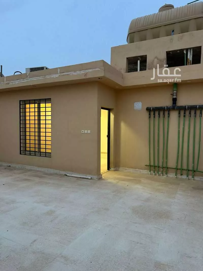 فيلا 9 غرف في لبن 4