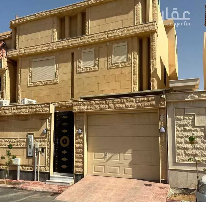 فيلا 9 غرف في لبن 8