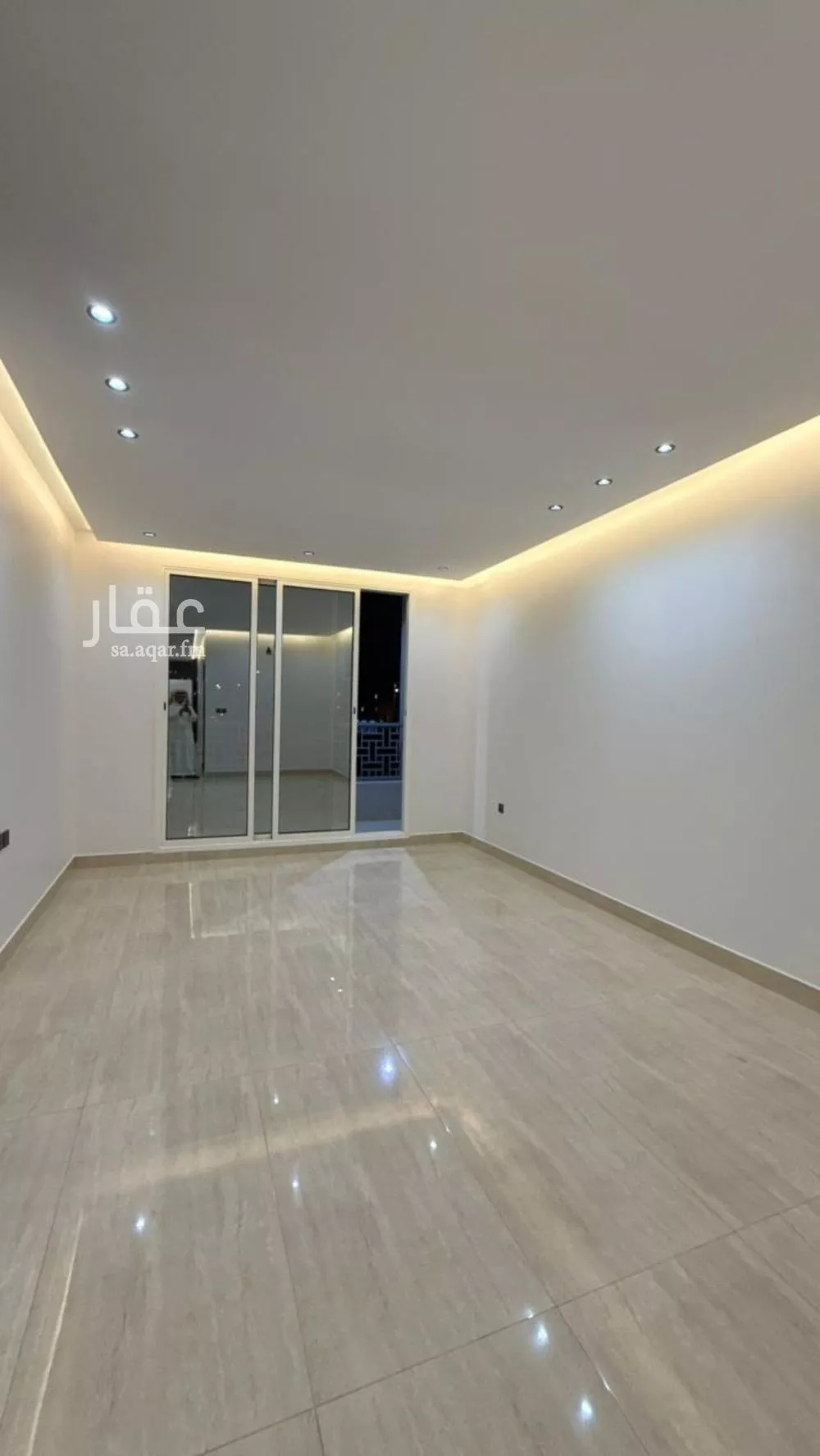 شقة 6 غرف في النور 11