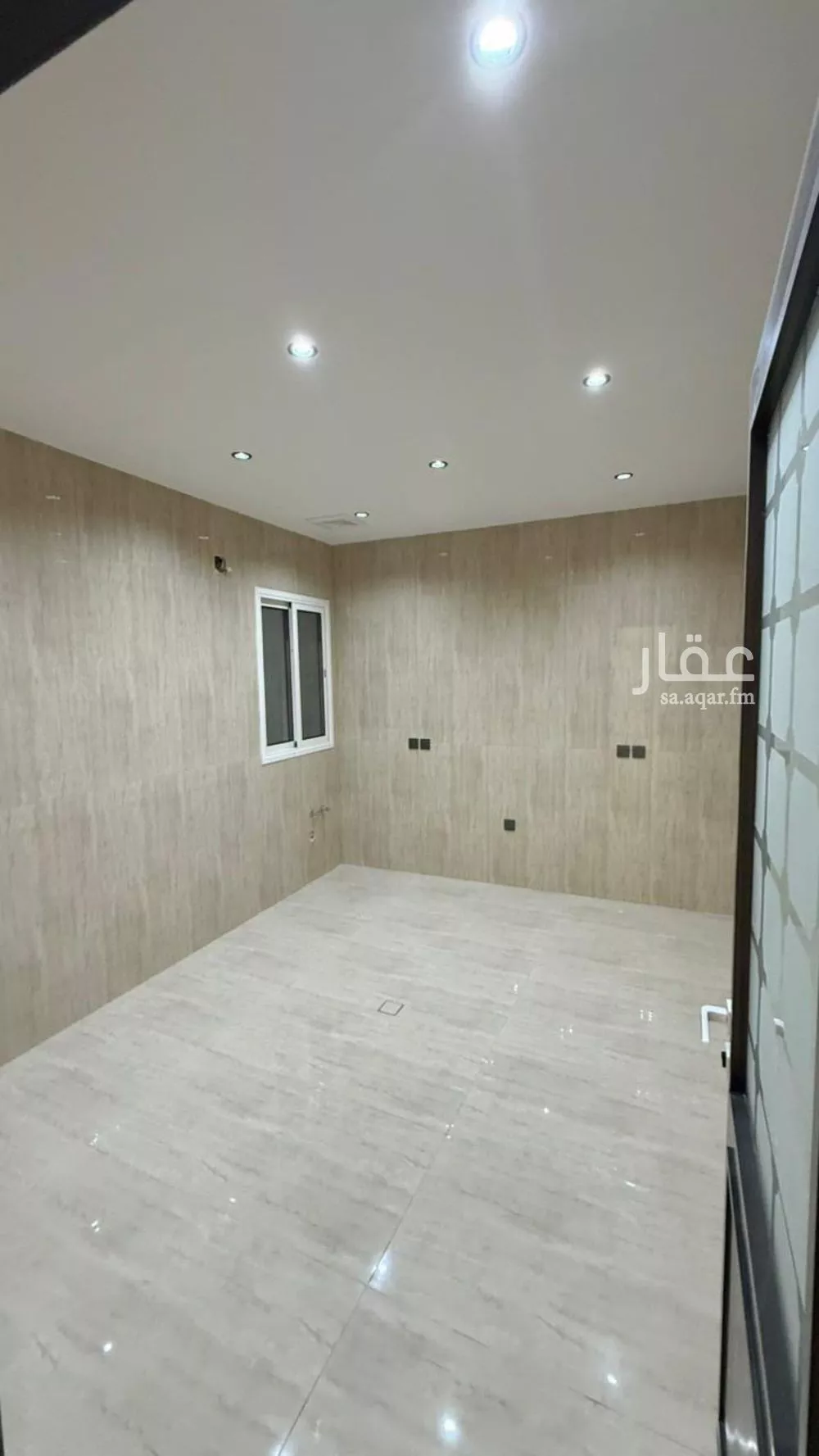 شقة 6 غرف في النور 12