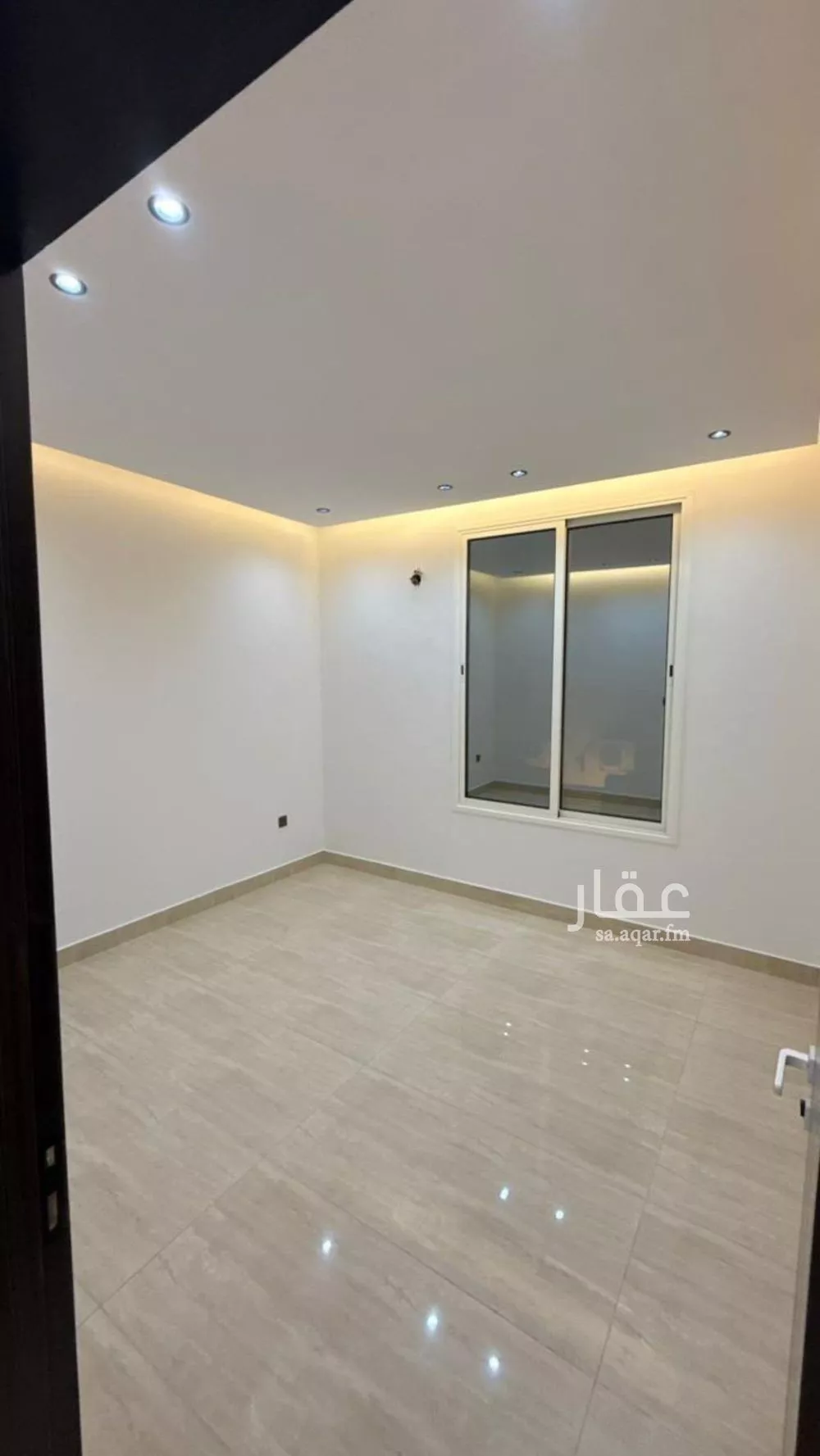 شقة 6 غرف في النور 13