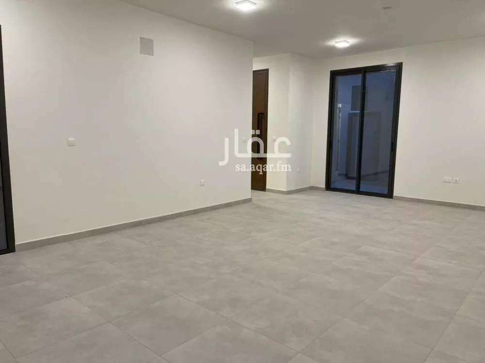 فيلا 7 غرف في النرجس 4