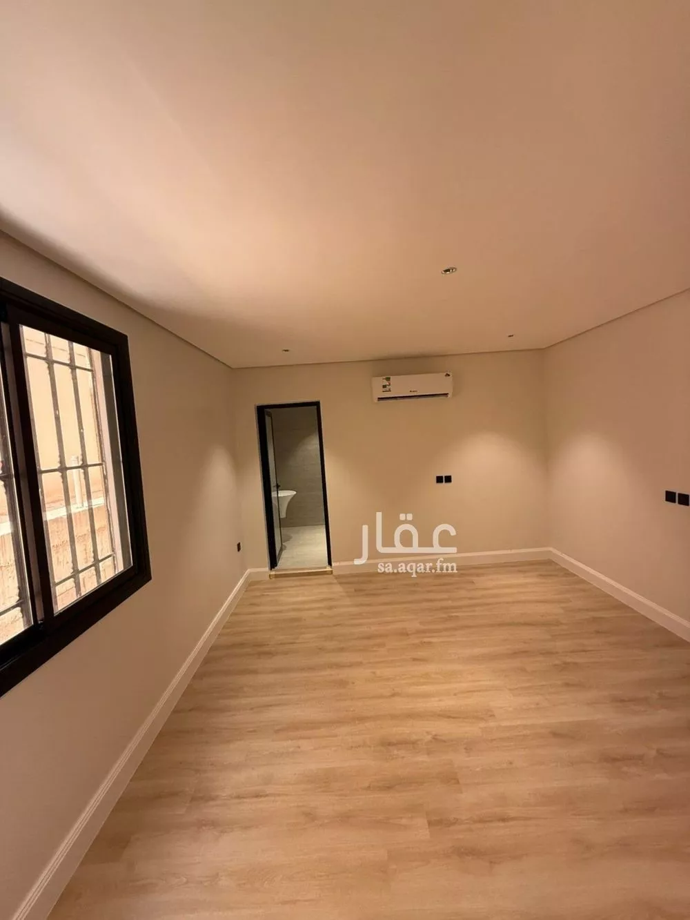 فيلا 7 غرف في الوادي 14