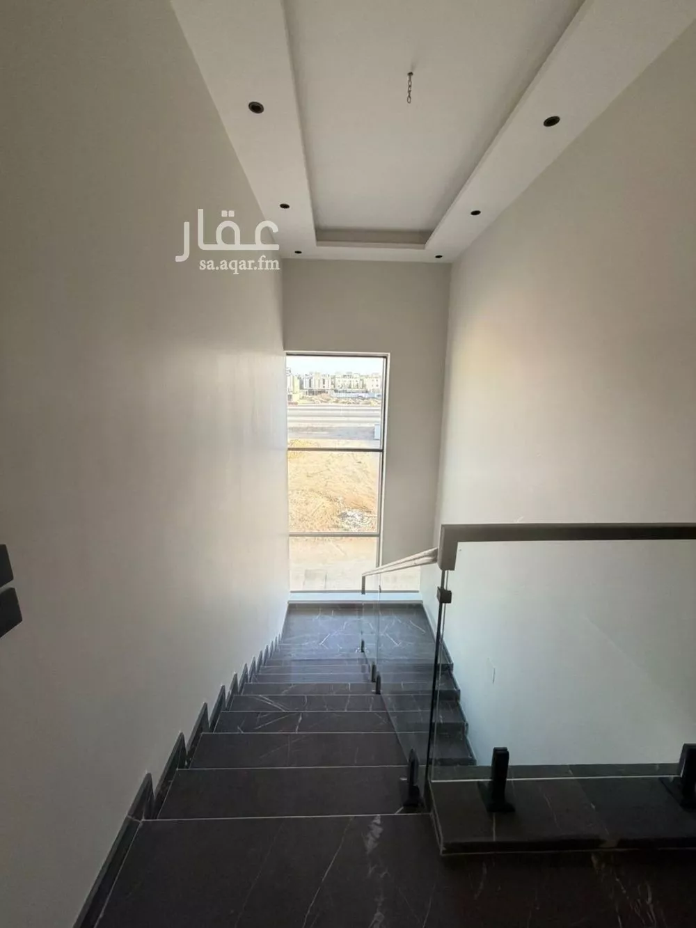 فيلا 7 غرف في العارض 9