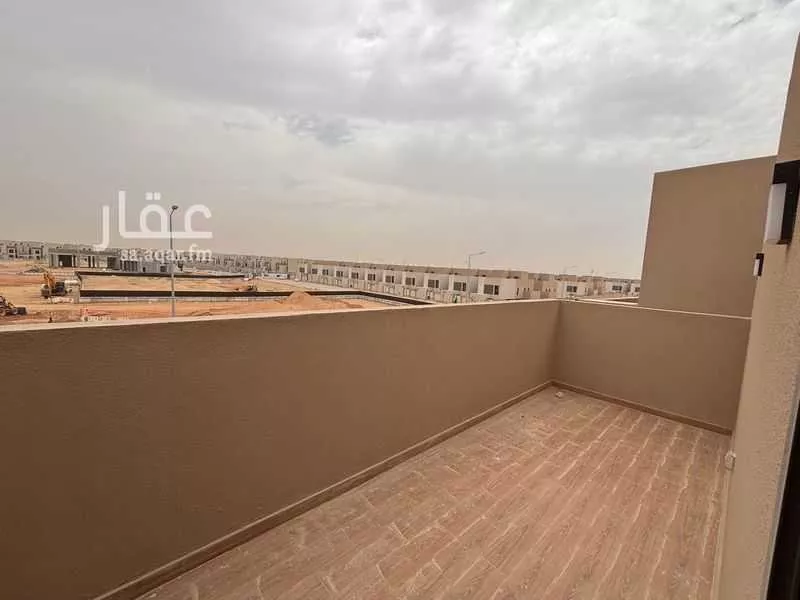 فيلا 5 غرف في الرمال 12