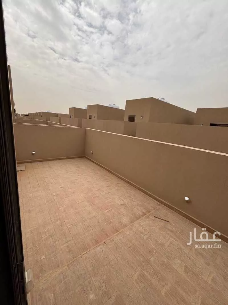 فيلا 5 غرف في الرمال 15