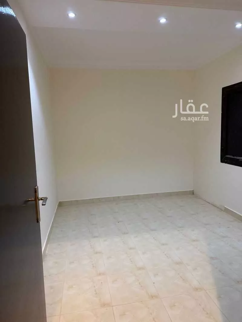 شقة 2 غرف في الروابي 4