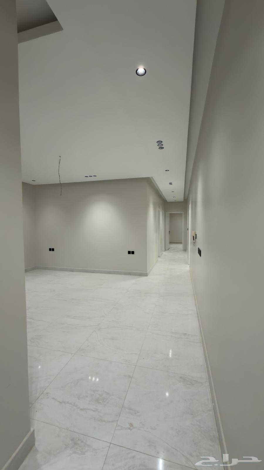 شقة 4 غرف في الندى 5