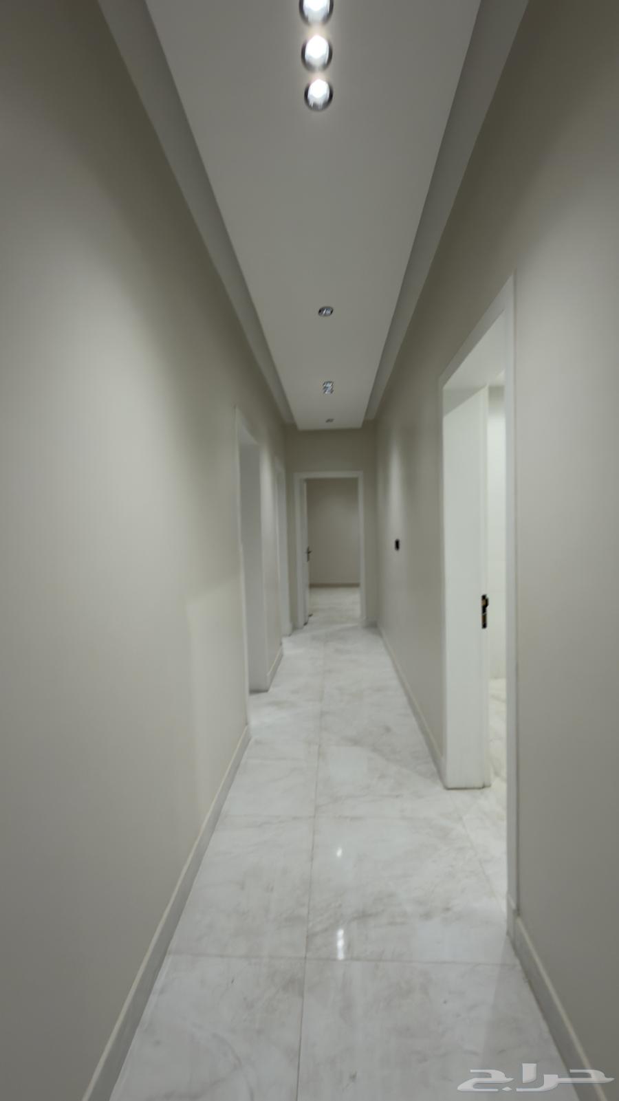 شقة 4 غرف في الندى 6