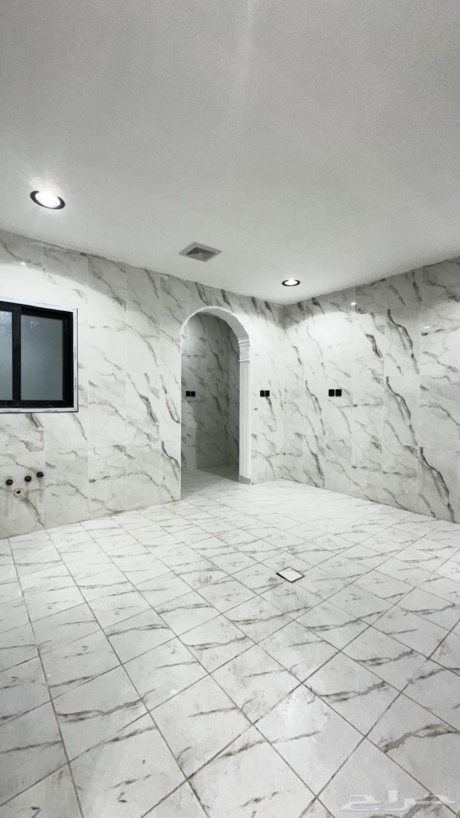 شقة 6 غرف في احد 11