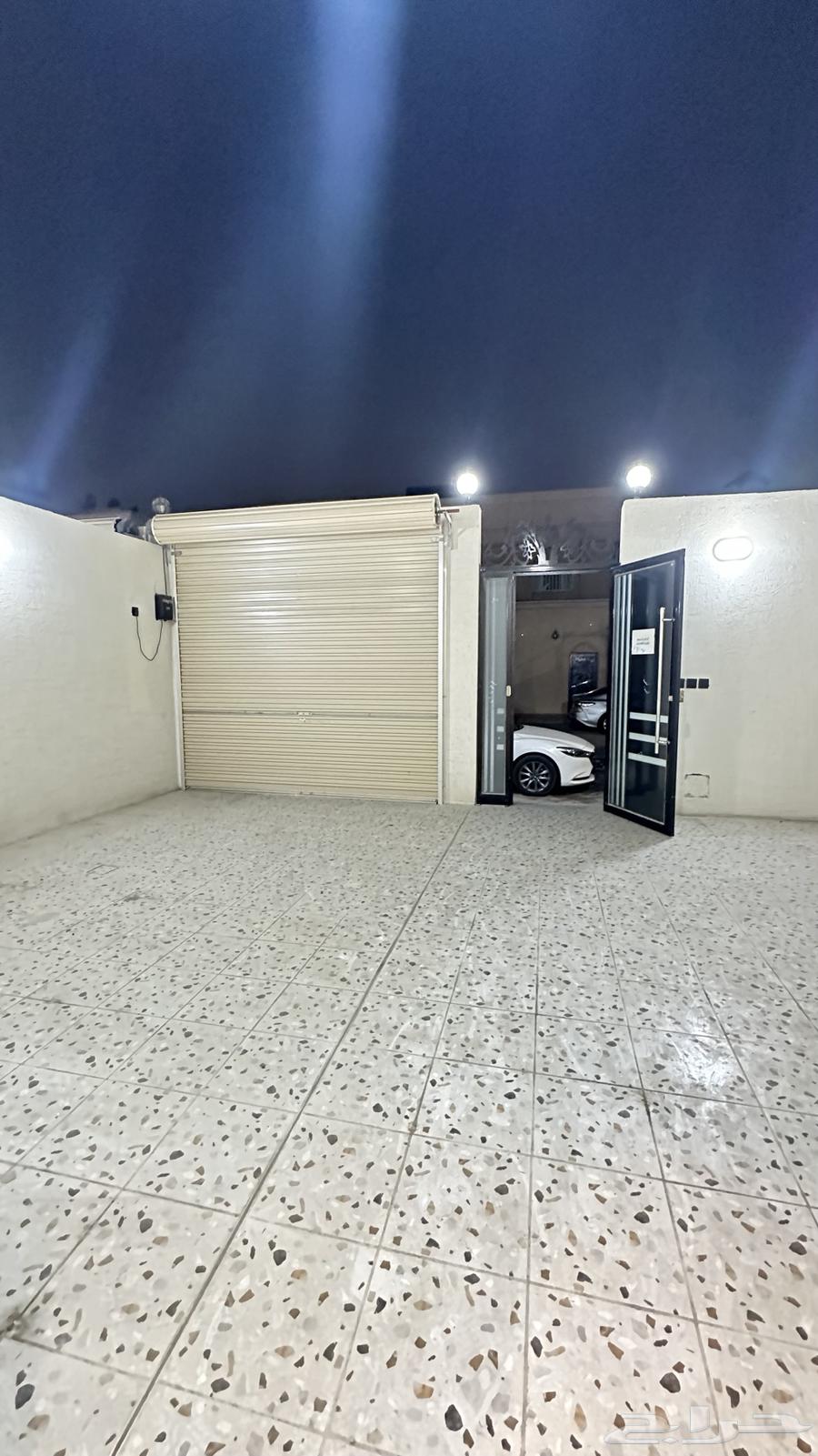 شقة 6 غرف في احد 8