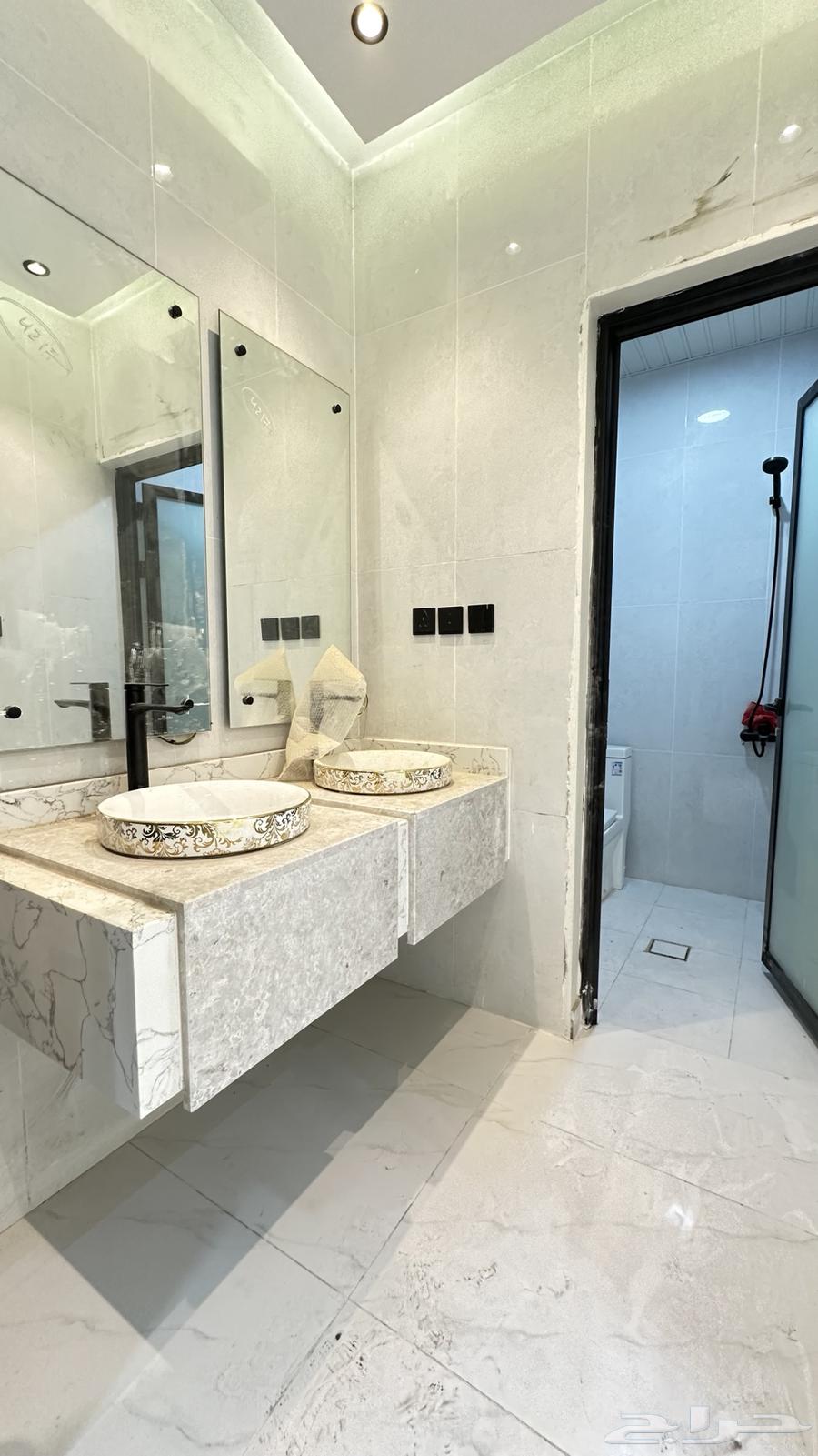 شقة 6 غرف في احد 9