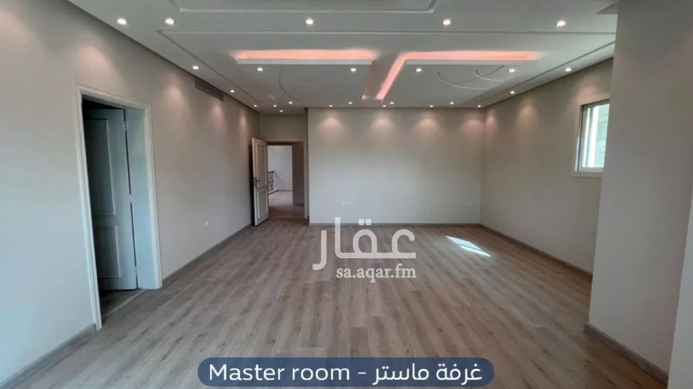 5 bedroom villa in Hittin 18