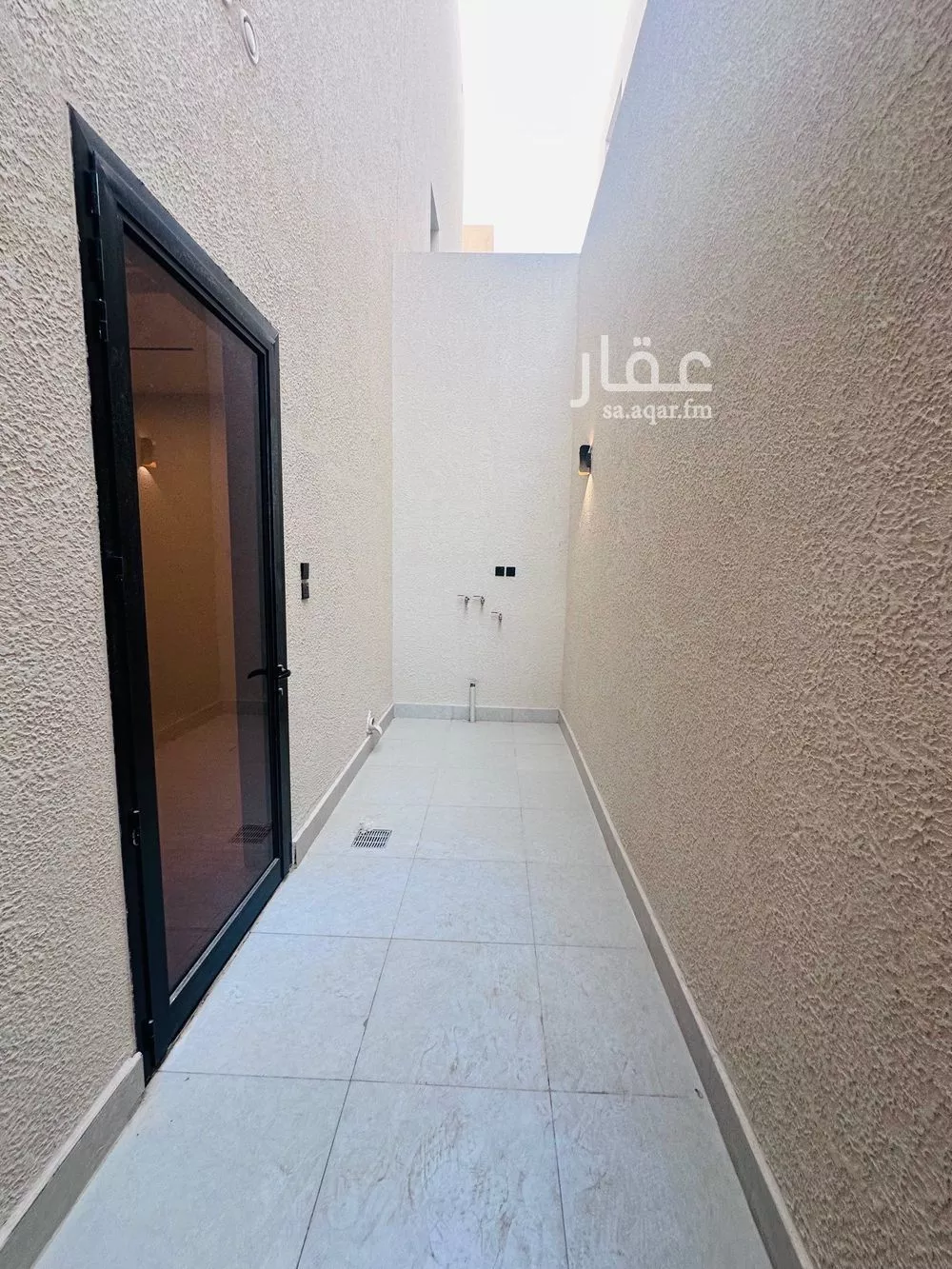 شقة 4 غرف في العارض 3