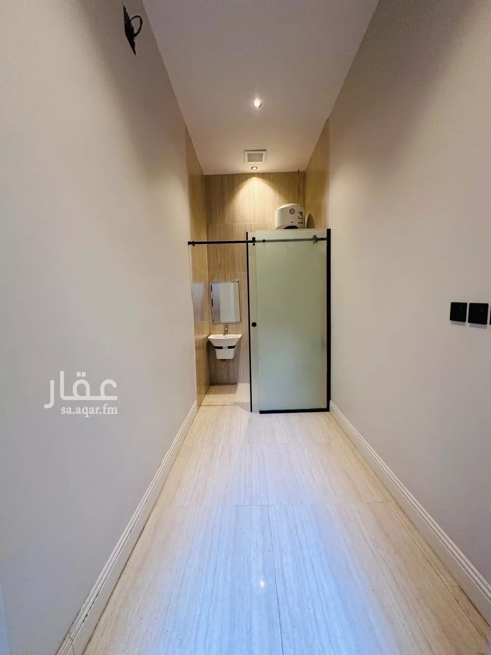 شقة 4 غرف في العارض 4